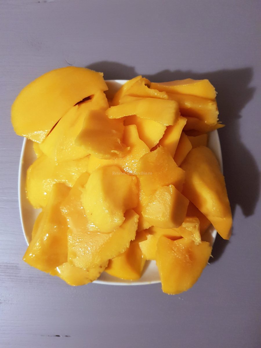 mango tăiat bucăți